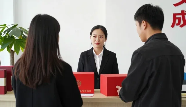 品牌代理如何推动办公用品套装采购的升级趋势